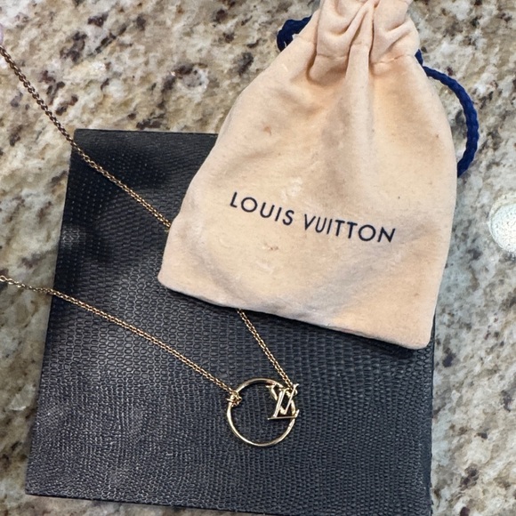 Louis Vuitton Gold Pendant Necklace - Picture 1 of 3